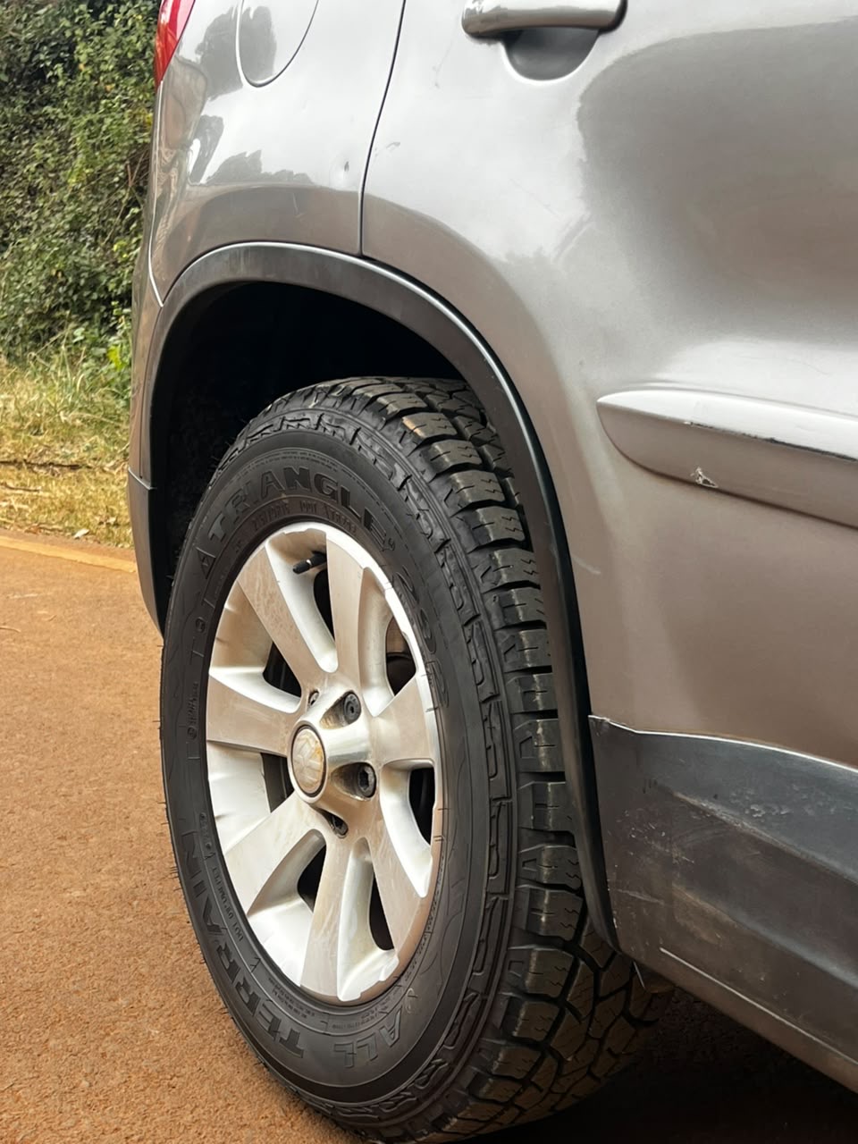 2009 VOLKSWAGEN TIGUAN 4MOTION - Image 5