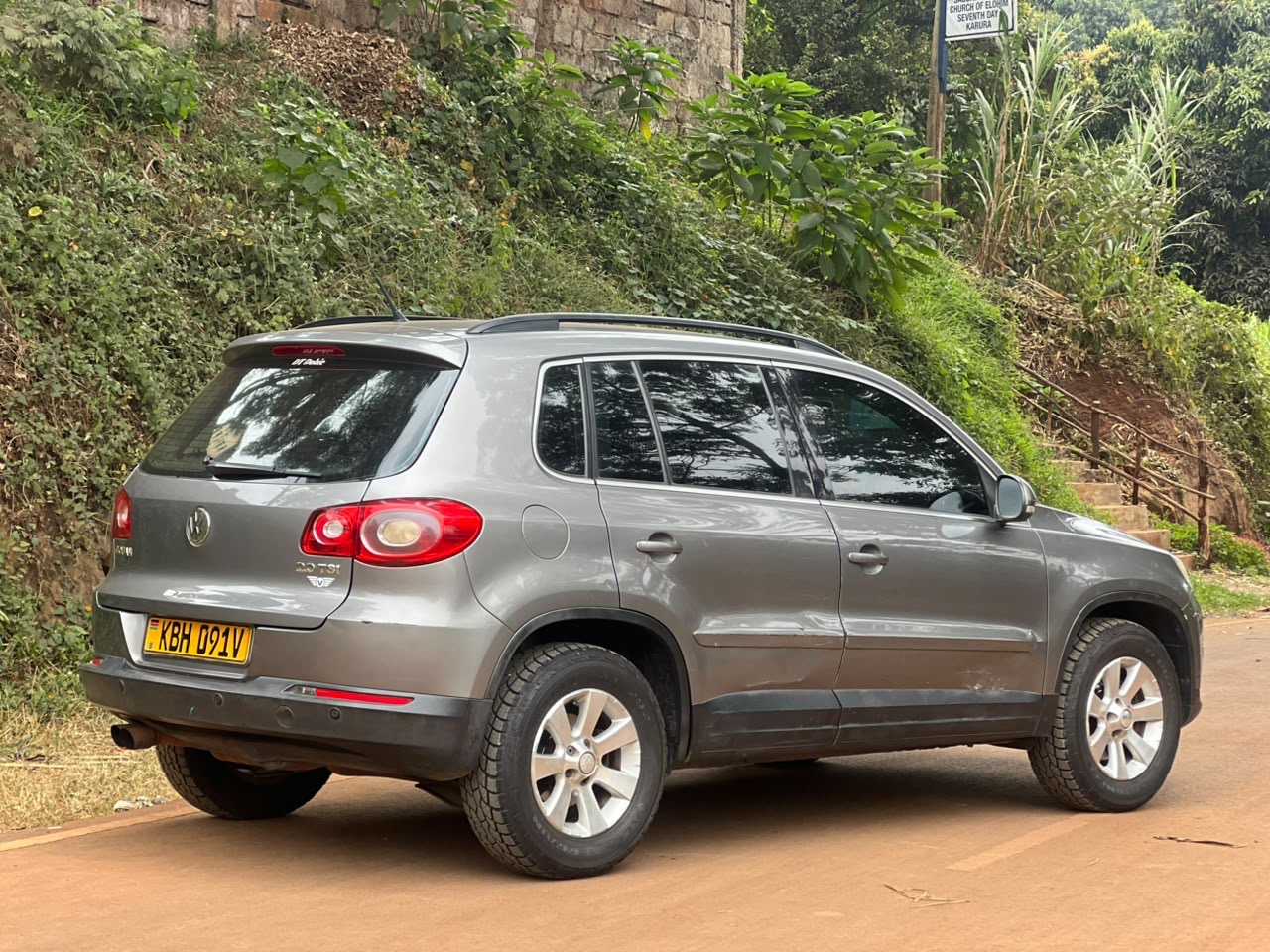 2009 VOLKSWAGEN TIGUAN 4MOTION - Image 4